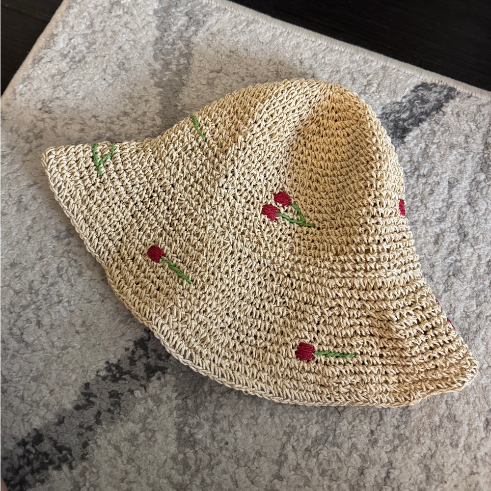 Rose Embroidered Straw bucket hat